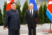 梦见游泳金正恩致贺电祝普京身体健康：朝鲜永远同俄罗斯站在一起