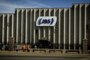 梦见游泳陷入丑闻的巴西肉类巨头JBS在美上市 首日开盘报13.65美元