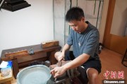 梦见游泳成都“90后”小伙“十年磨一剑”：从爱好者到守艺人 传播中国文化
